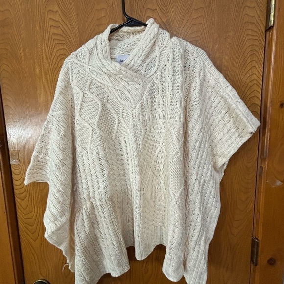 Women's Cream Cable Knit Sweater/Poncho - Picture 1 of 11